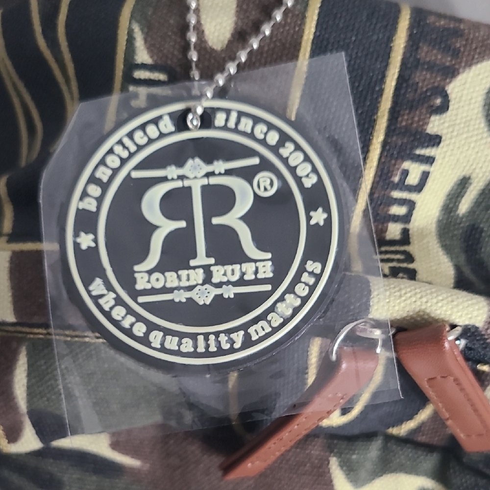 Robin Ruth California Camouflage Backpack - Picture 2 of 12
